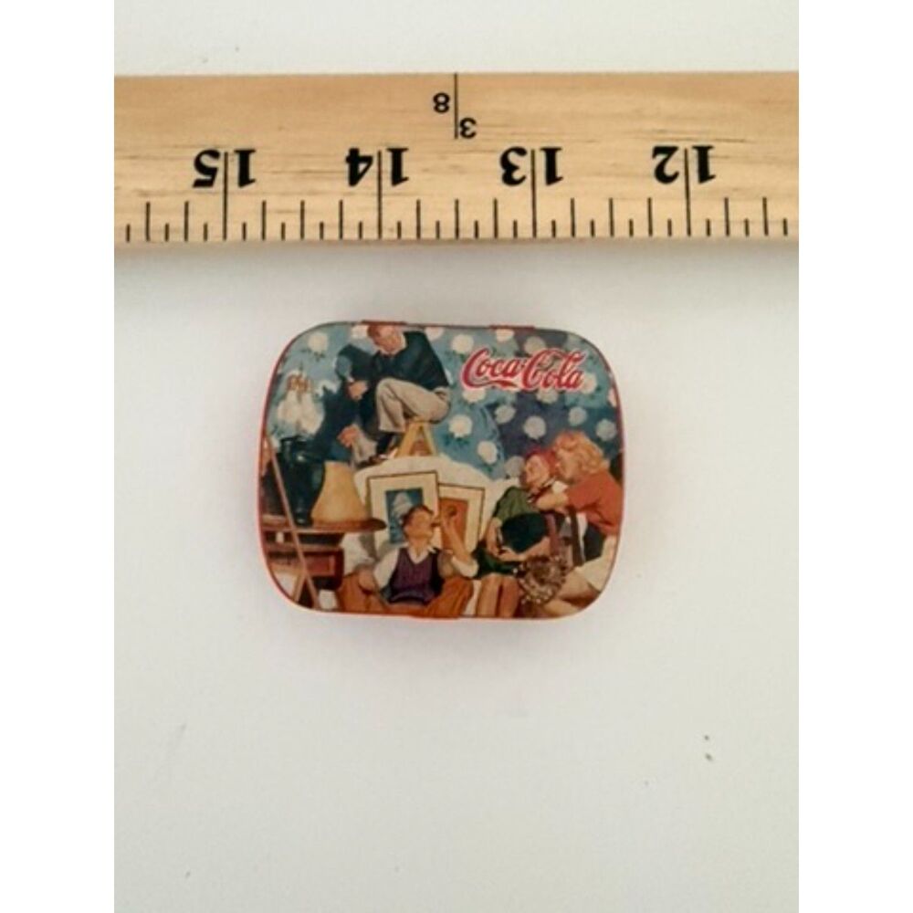 1997 coke hinged small tin 2"